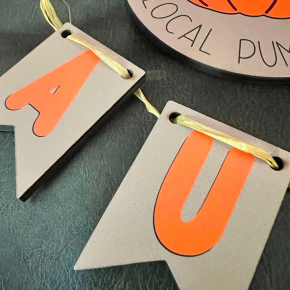 Fall Decor - Picture 5 of 8